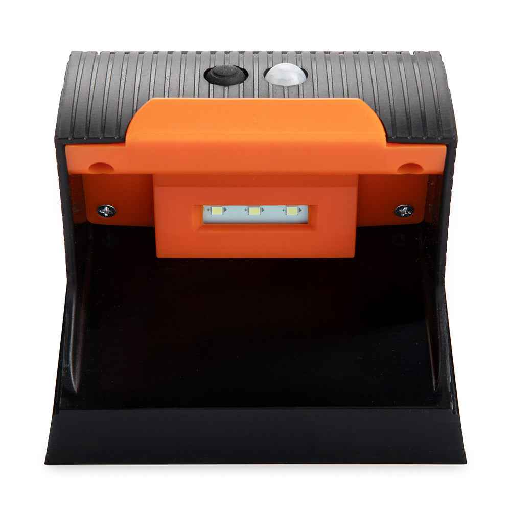 Camco RV Bumper Cap Solar Light [40332]